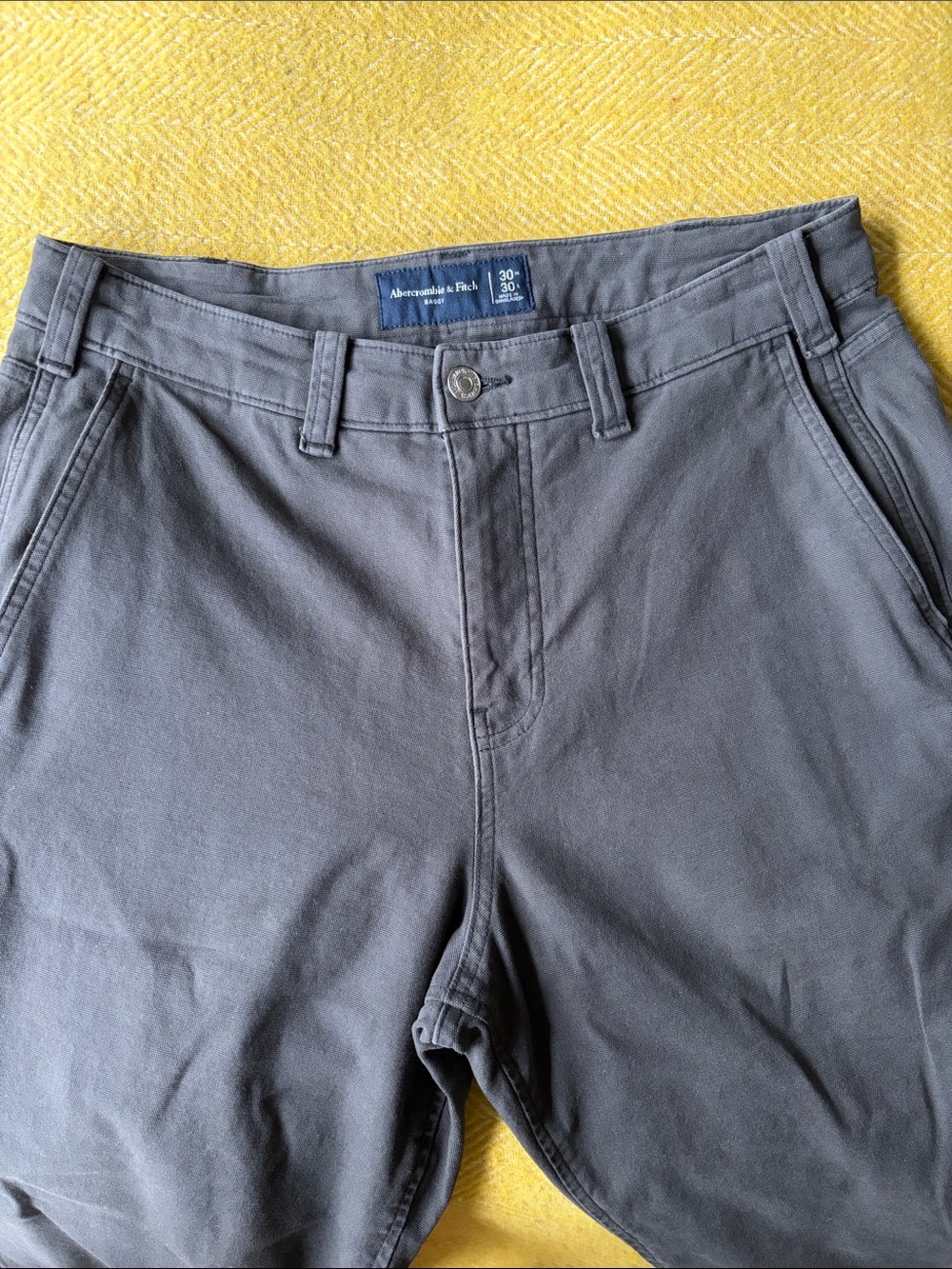 Abercrombie & Fitch Men’s Baggy fit Carpenter pants